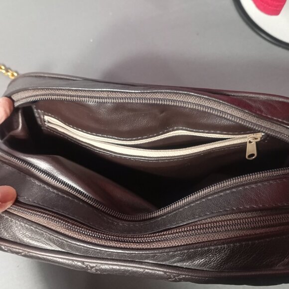 Quilted Brown Leather Shoulder Bag – Tassel & Chain Strap - Picture 8 of 16